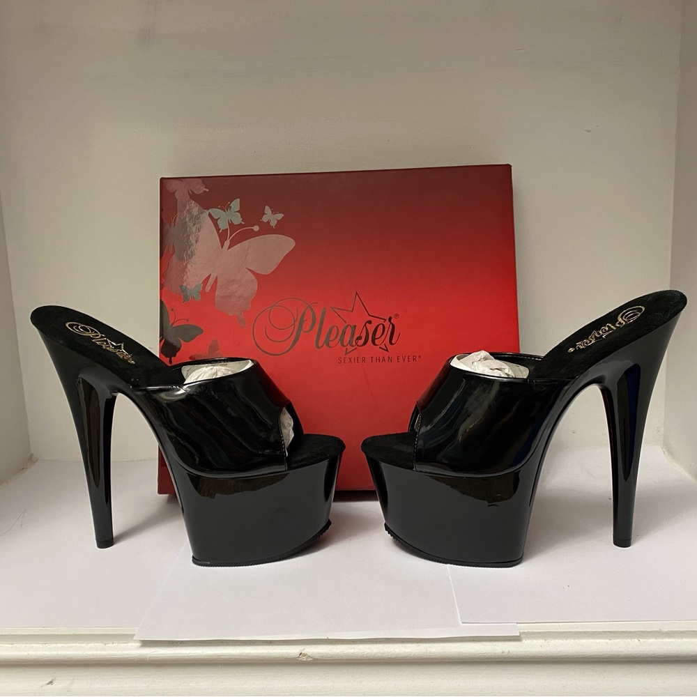 Pleaser platform heels
